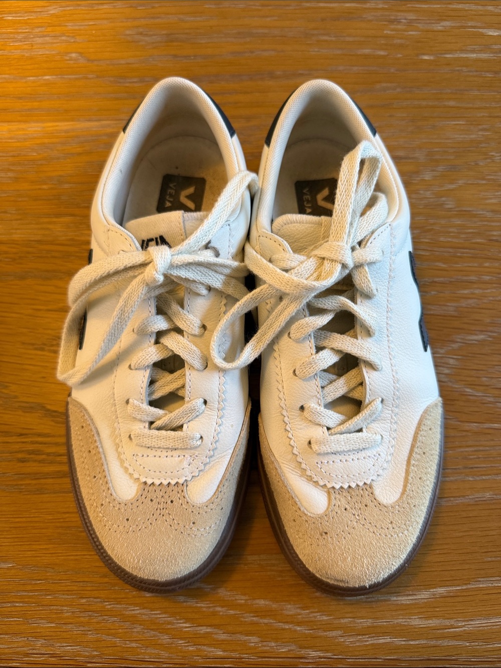 Veja Cream and Tan Sneakers with Navy V Detail Sz 38
